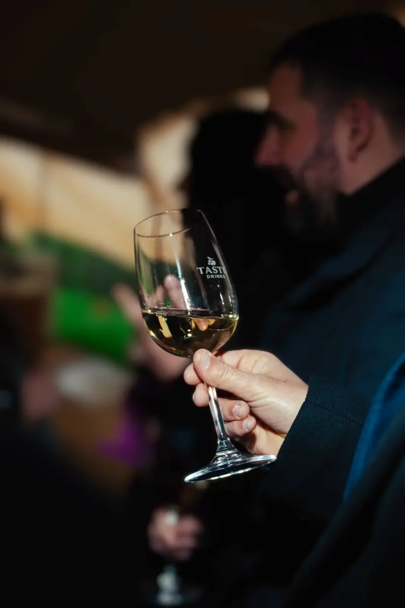 Tastu Drinks - Estaciones de Vino y Sidra Brindis en bodas, reuniones, eventos y presentaciones